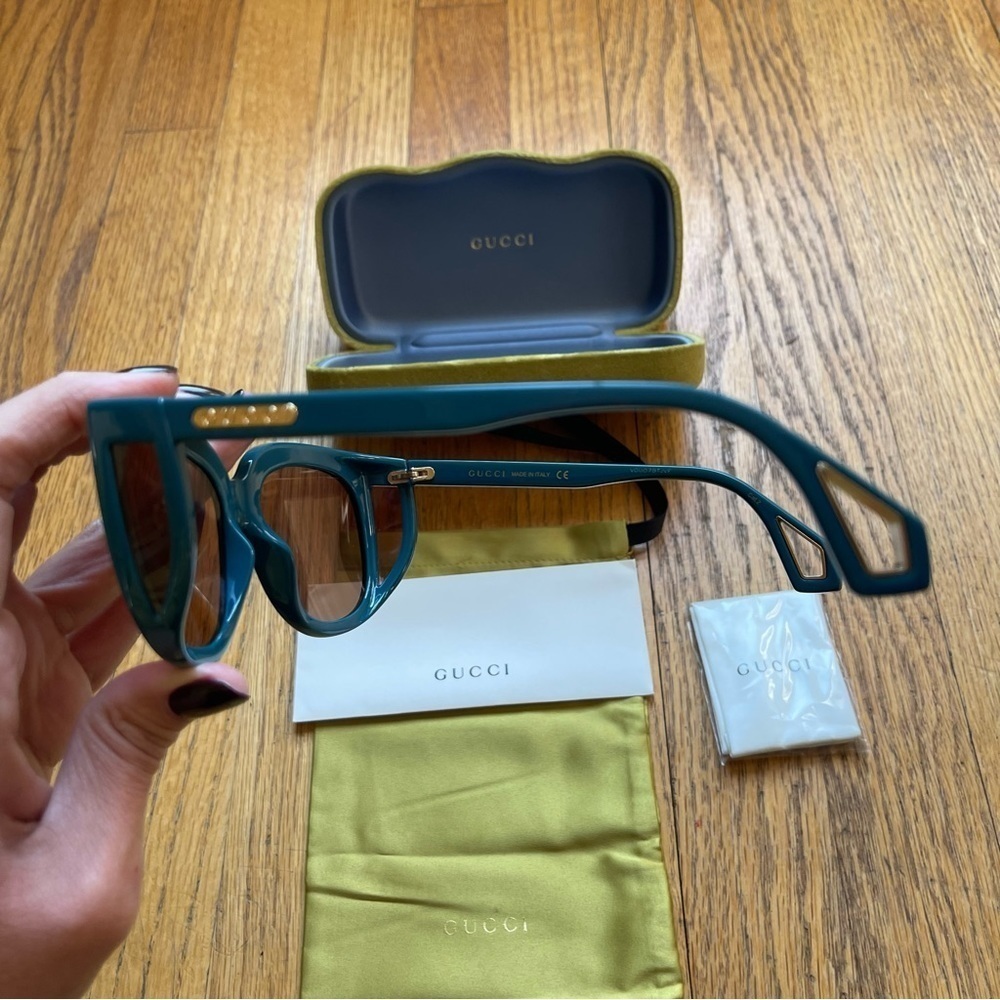 NEW Gucci 57mm Square Shiny Teal Sunglasses GG0468S 100% UV Protection NWT - Picture 5 of 10